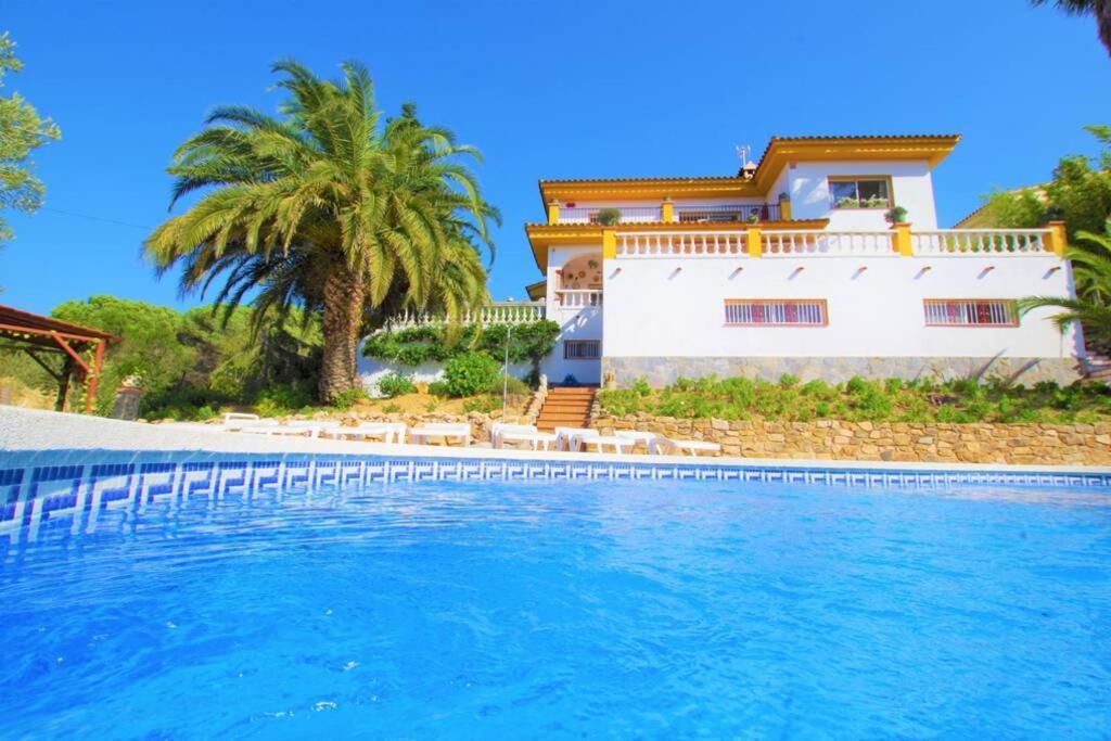 Vacances & Villas Lloret-Villa Dali *